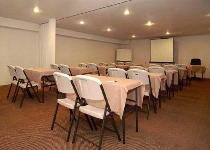 Holiday Inn Express Hotel & Suites Carlsbad Beach By Ihg Ανέσεις φωτογραφία