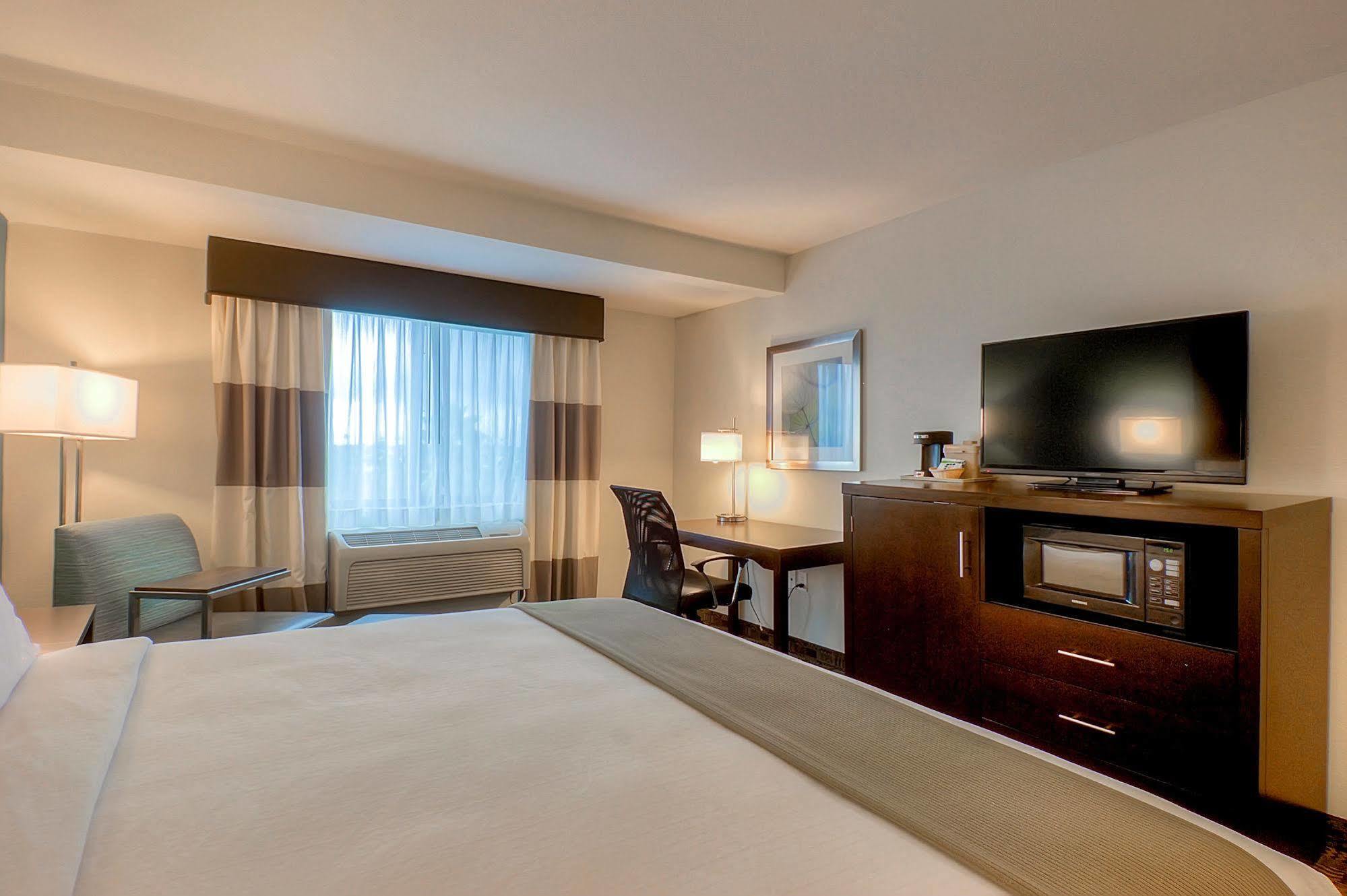 Holiday Inn Express Hotel & Suites Carlsbad Beach By Ihg Εξωτερικό φωτογραφία
